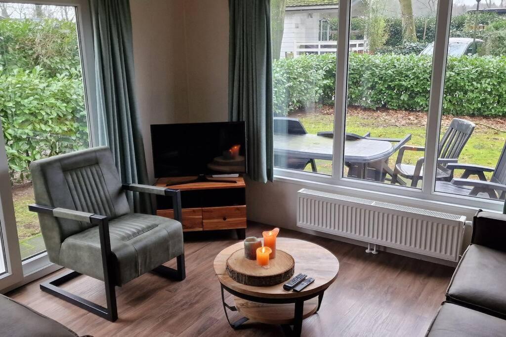 Chalet Mooi Op Prachtige Plek In Het *